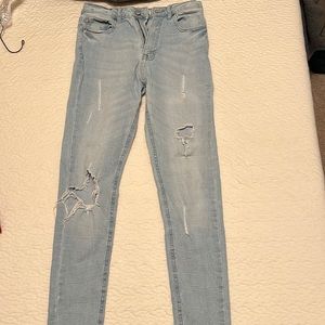 NWOT Forever 21 Women’s ripped jeans size 26